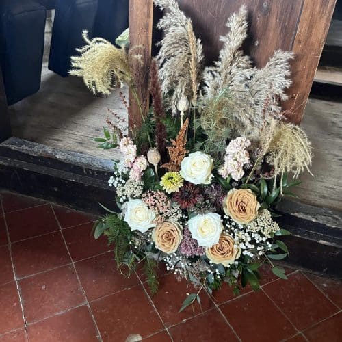 Isle arrangement in church